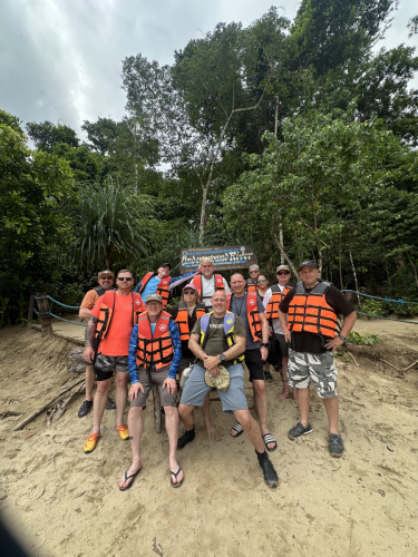 Trident Warriors taking a group picture before some adventures and site seeing while on the 2025 trip to the Philippines for some scuba diving